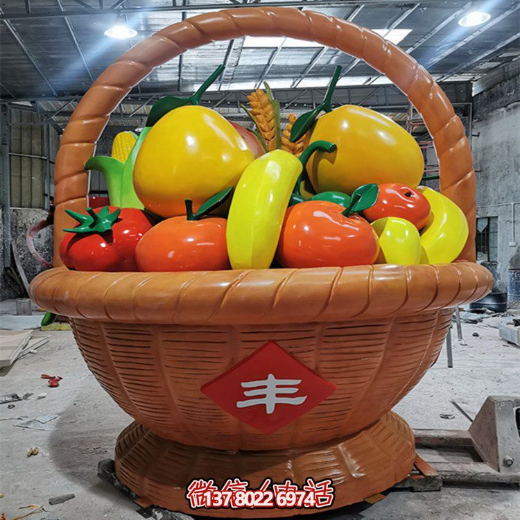 玻璃钢制彩绘水果篮，专为户外采摘量身打造的摆件