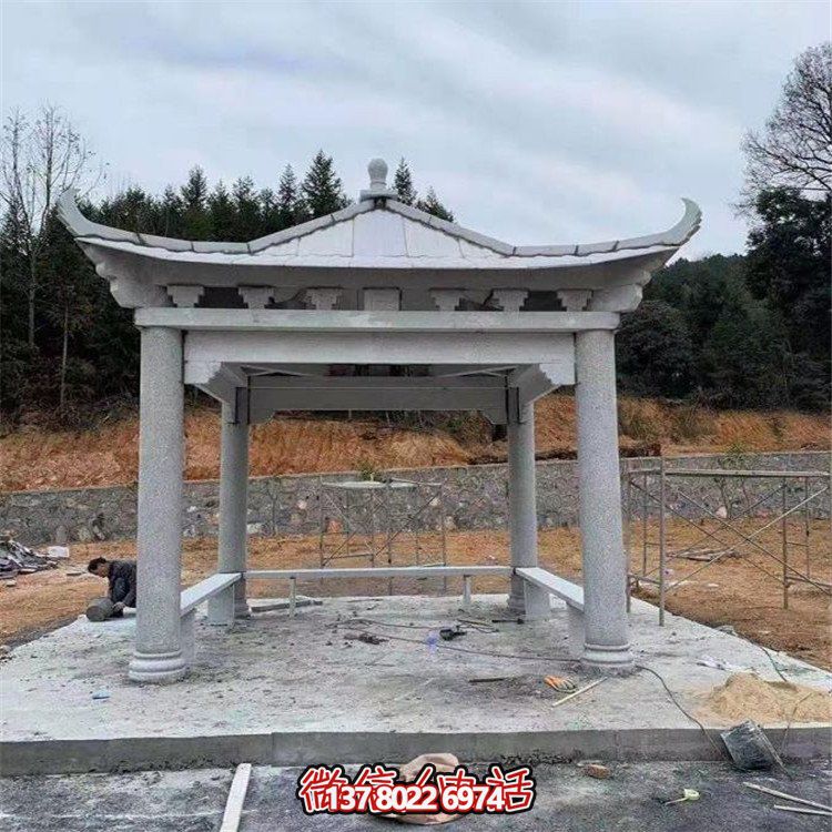 独具魅力的石雕凉亭，点缀园林景观