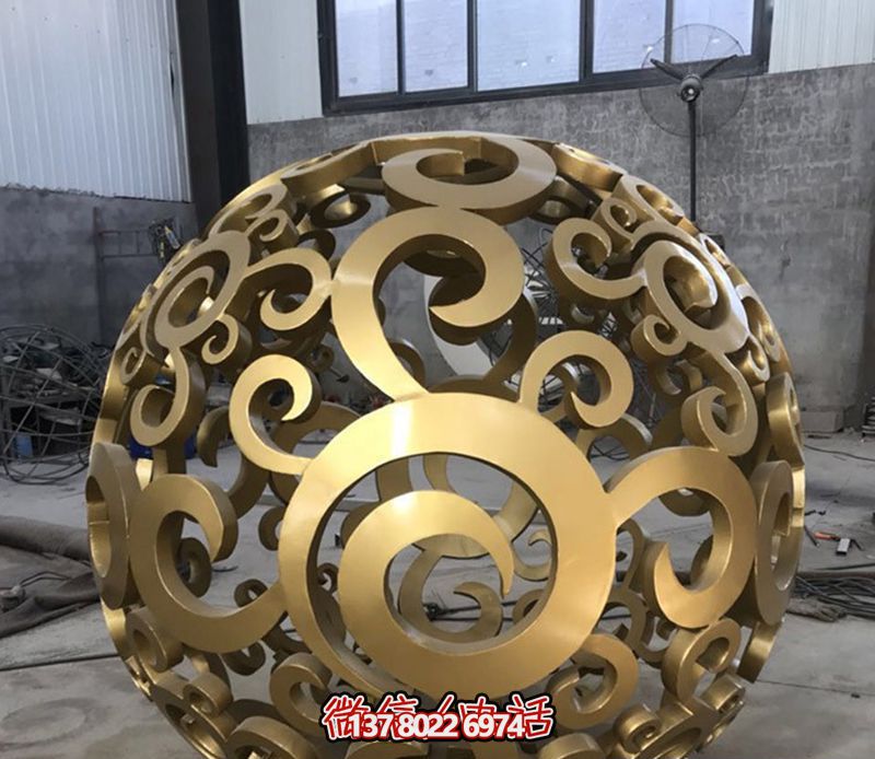 不锈钢镂空球雕塑，美化户外景观