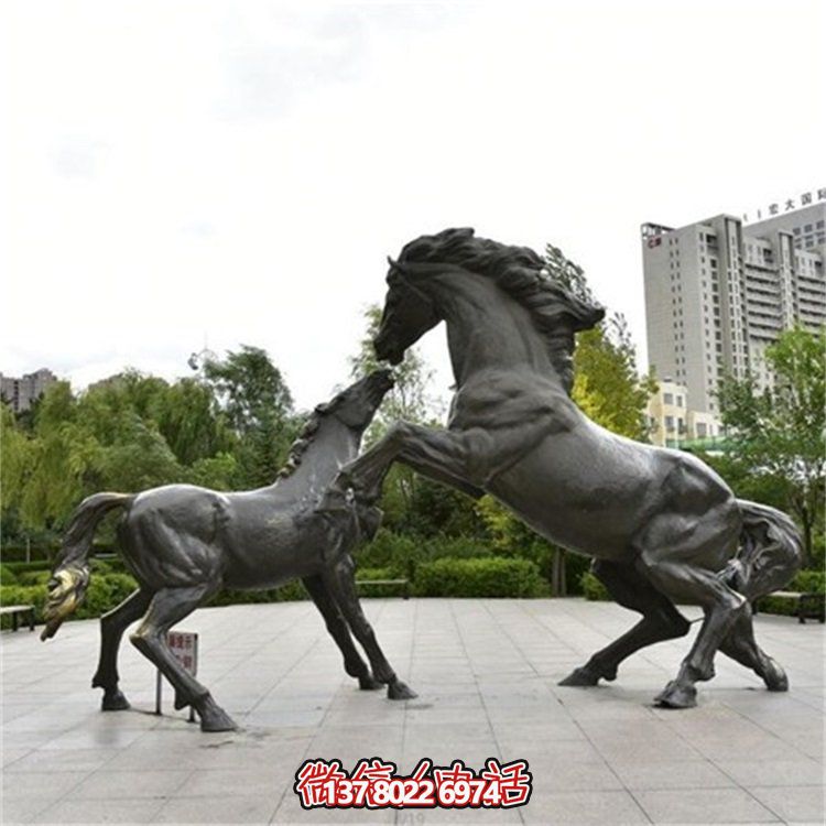 大型仿真动物骏马不锈钢雕塑，点缀城市广场园林