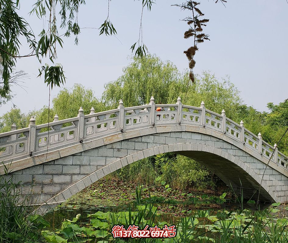 融合城市园林艺术的花岗岩镂空拱桥栏杆 融合城市园林艺术的花岗岩镂空拱桥栏杆