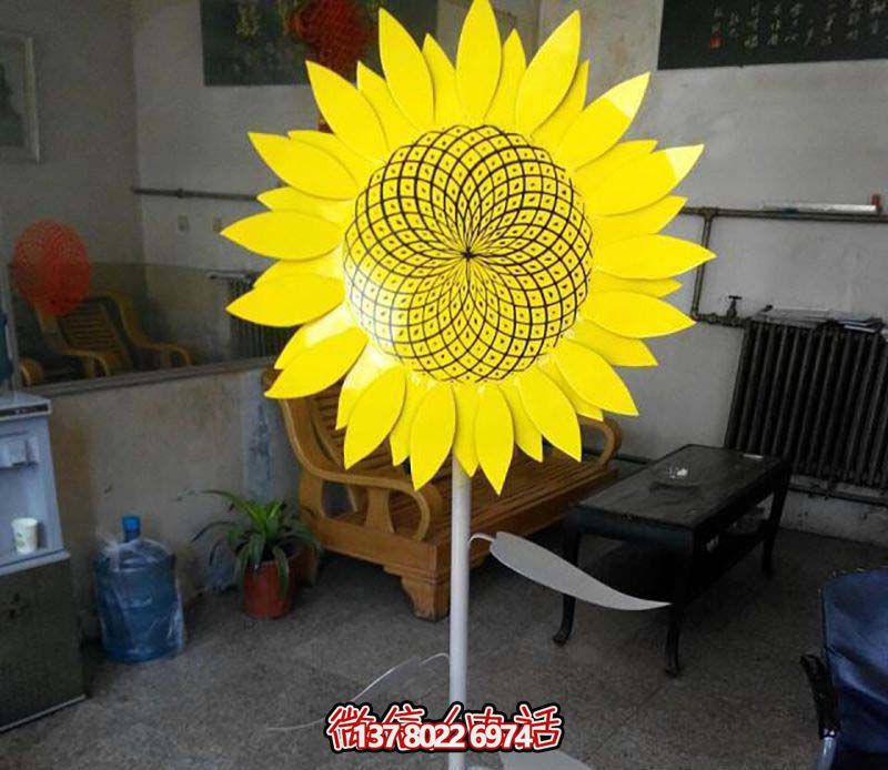 不锈钢游乐园草坪摆放雕塑，向日葵装饰