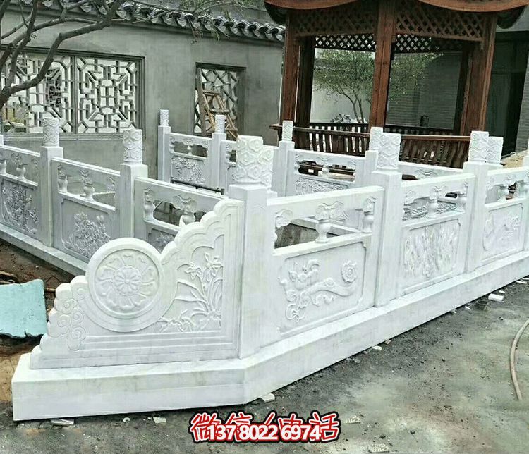 唯美古典庭院，池塘装饰雕塑，汉白玉栏杆