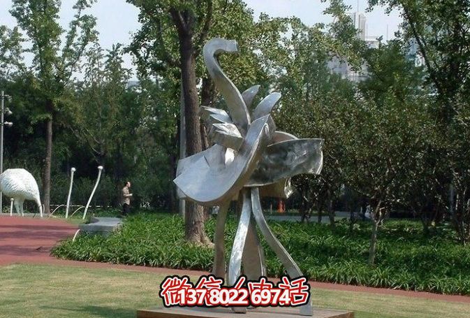 不锈钢园林抽象花朵雕塑 不锈钢园林抽象花朵雕塑