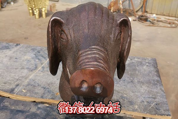 室外猪头石雕雕塑，添加欢乐气氛