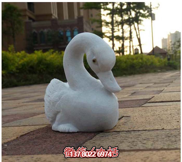大理石雕刻艺术——古朴卧着天鹅雕塑 大理石雕刻艺术——古朴卧着天鹅雕塑