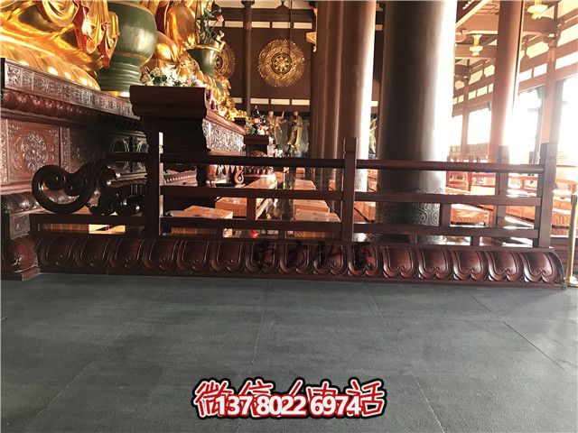 铸铜栏杆——现代简约风格，兼具实用性和艺术美感