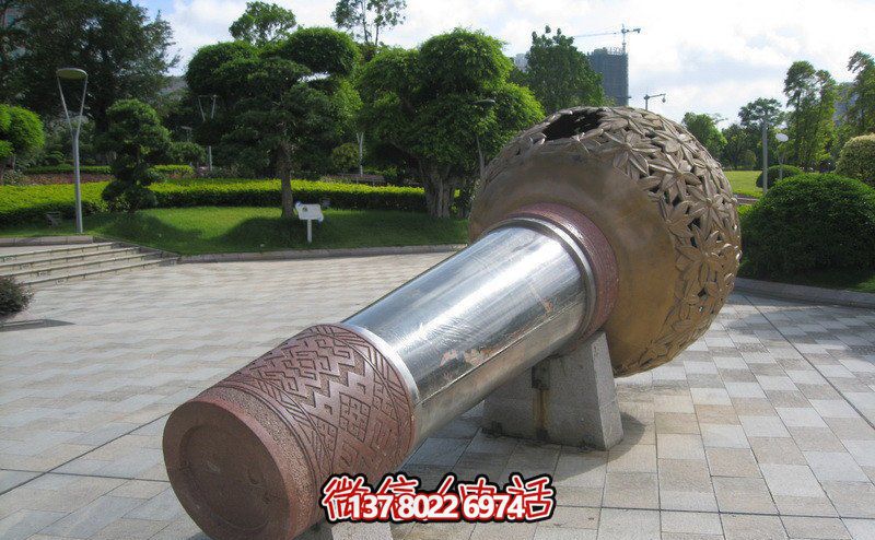 广场公园创意不锈钢工艺锻造话筒雕塑