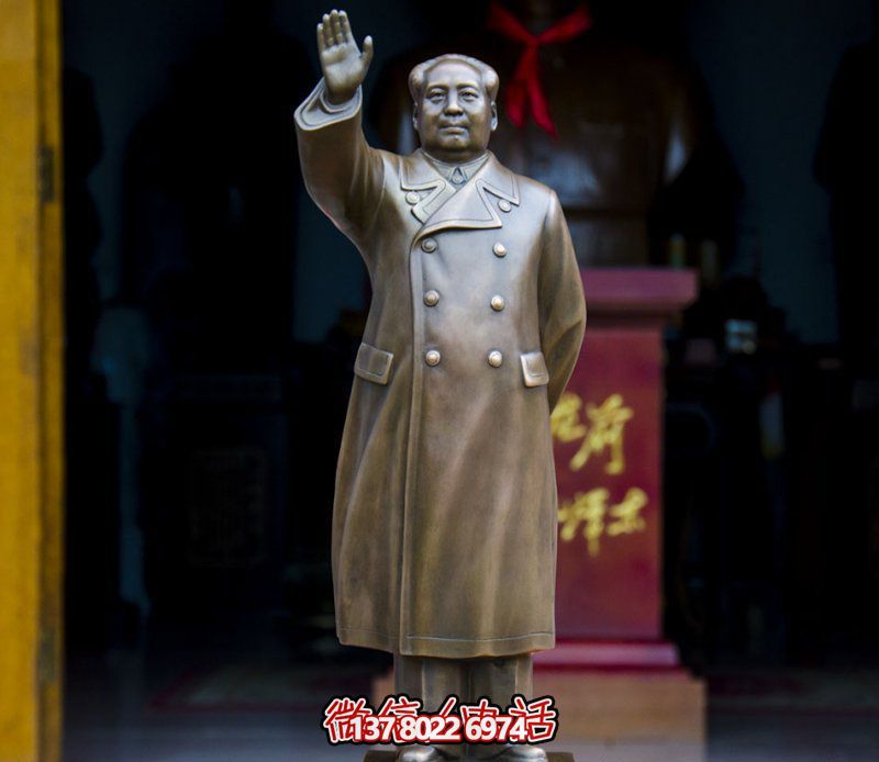 广场挥手的主席广场铜雕景观毛泽东雕塑 广场挥手的主席广场铜雕景观毛泽东雕塑