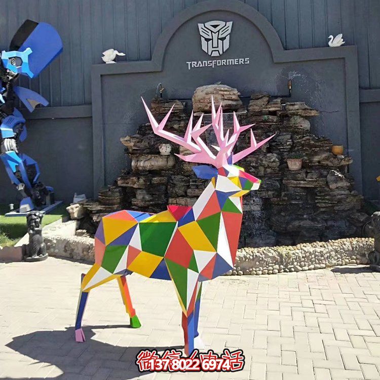 城市广场摆放玻璃钢抽象切面鹿动物雕塑