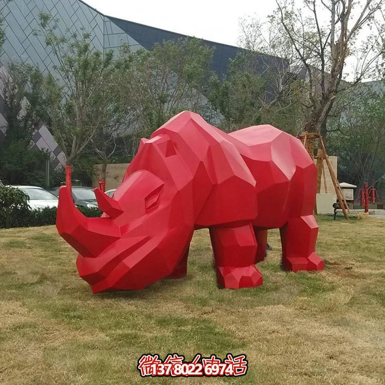 几何玻璃钢抽象块面犀牛雕塑