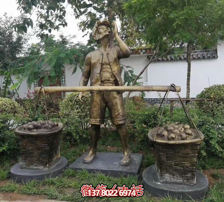 公园玻璃钢仿铜园林农耕人物雕塑