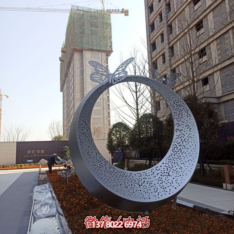 商场酒店门外大型不锈钢圆环灯光雕塑定制步行街户外水景工艺品摆件