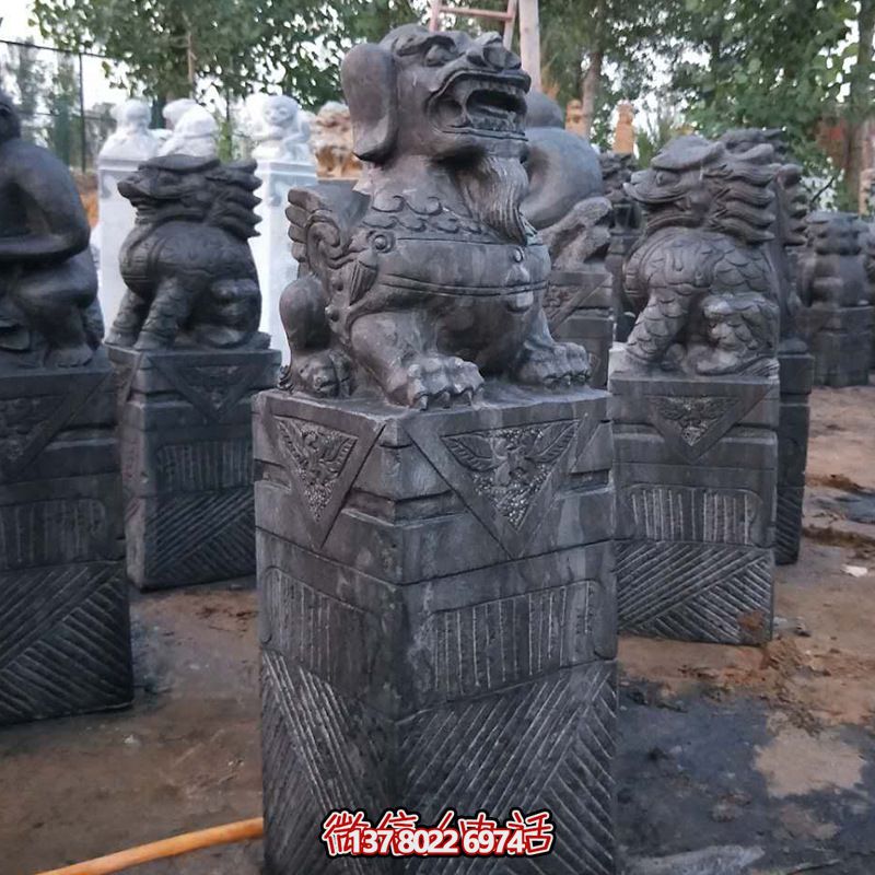 古建筑宫殿门口摆放狮子仿古拴马柱 古建筑宫殿门口摆放狮子仿古拴马柱