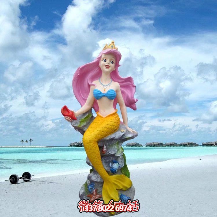 海边公园摆放的红头发的玻璃钢彩绘美人鱼雕塑 海边公园摆放的红头发的玻璃钢彩绘美人鱼雕塑