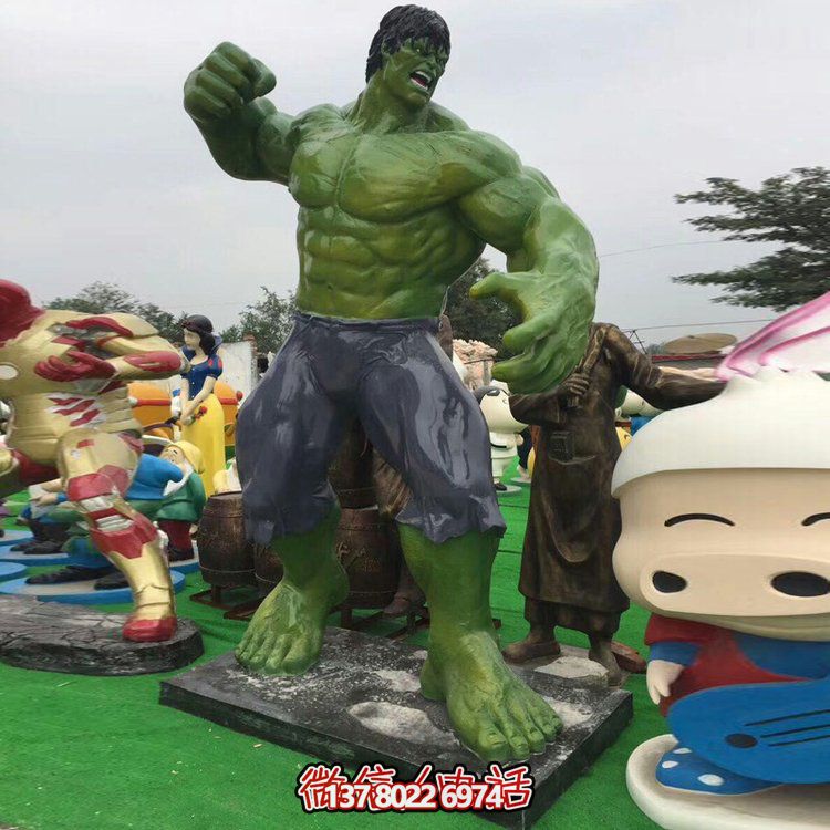 电影院玻璃钢大型动漫人物绿巨人雕塑