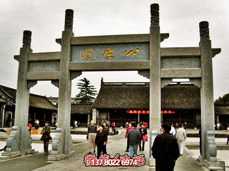 景点寺庙简易石柱三门牌坊 景点寺庙简易石柱三门牌坊