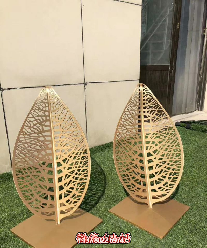 园林景观不锈钢镂空树叶雕塑