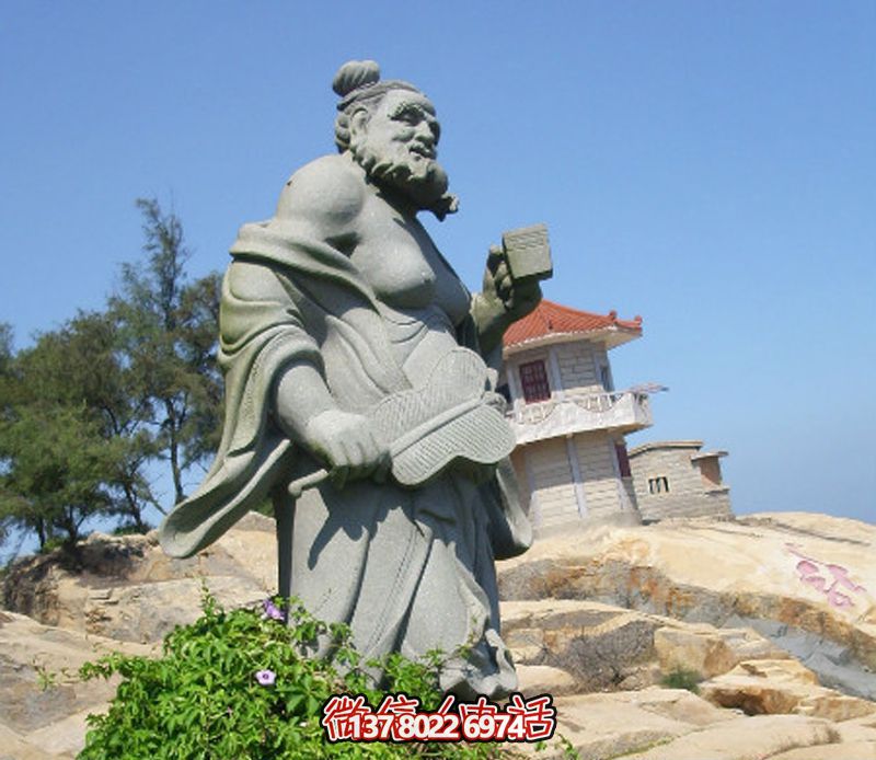 户外园林景观石雕拿着扇子的汉钟离雕塑 户外园林景观石雕拿着扇子的汉钟离雕塑
