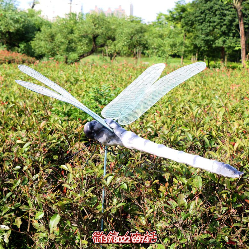 小区乐园彩绘仿真玻璃钢蜻蜓雕塑 小区乐园彩绘仿真玻璃钢蜻蜓雕塑