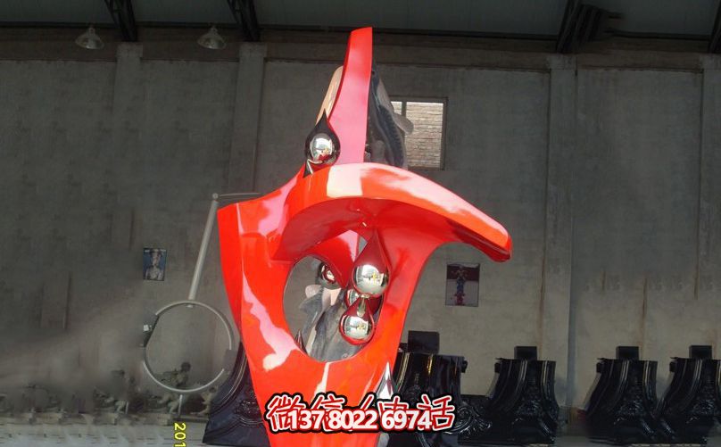 不锈钢抽象户外装饰美陈水滴雕塑 不锈钢抽象户外装饰美陈水滴雕塑