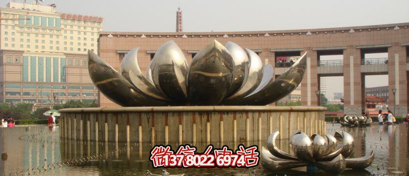 广场不锈钢创意抽象铁艺景观盛开的荷花雕塑 广场不锈钢创意抽象铁艺景观盛开的荷花雕塑