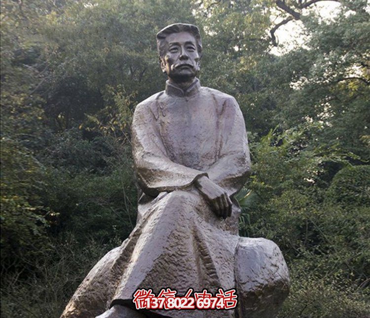 玻璃钢公园景区景观人物景观装饰品坐在石头上的鲁迅雕塑 玻璃钢公园景区景观人物景观装饰品坐在石头上的鲁迅雕塑