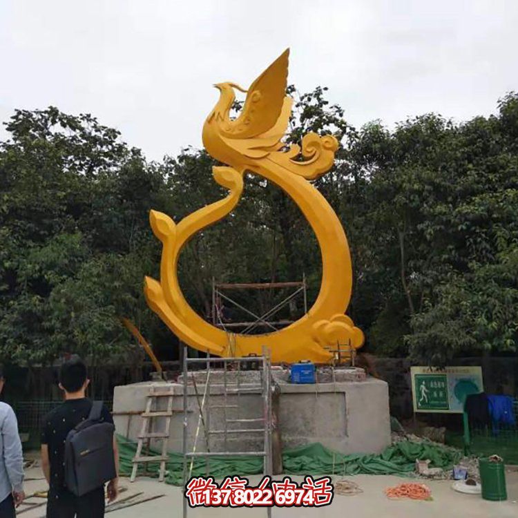 广场大型抽象凤凰雕塑