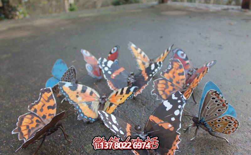 多只玻璃钢仿真蝴蝶雕塑
