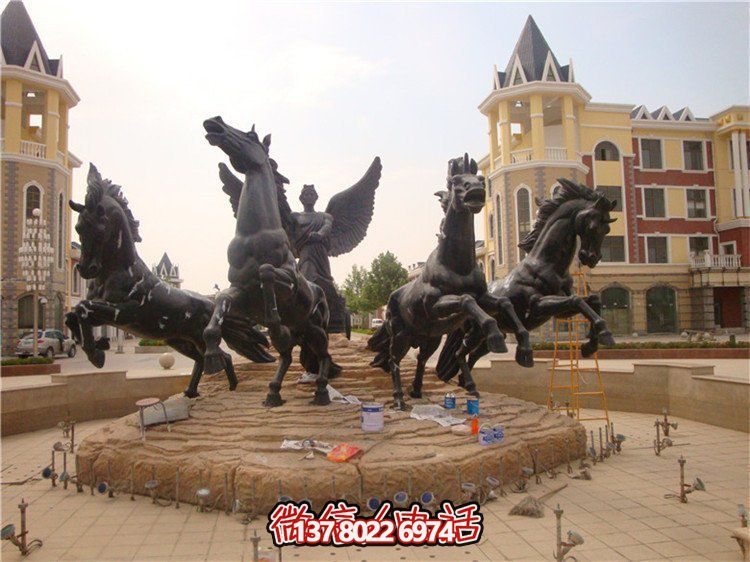 户外广场大型玻璃钢仿铜园林飞马
