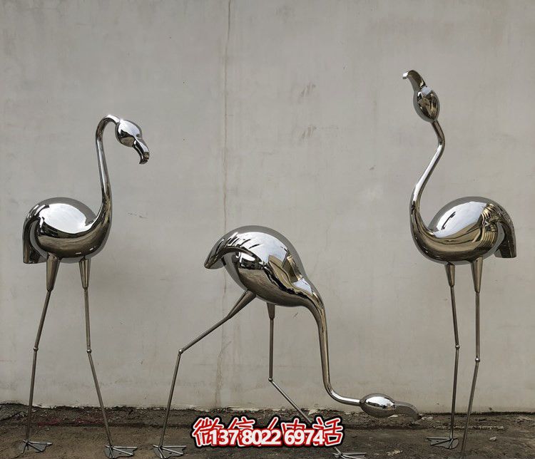 三只不锈钢镜面火烈鸟雕塑 三只不锈钢镜面火烈鸟雕塑
