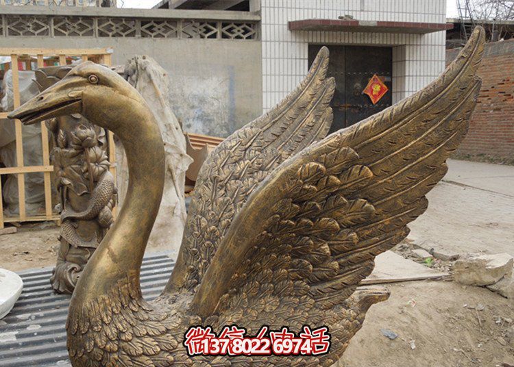 户外不锈钢喷金切割烤漆展翅天鹅雕塑 户外不锈钢喷金切割烤漆展翅天鹅雕塑