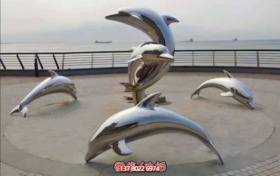 海边创意不锈钢镜面跳跃的海豚雕塑 海边创意不锈钢镜面跳跃的海豚雕塑