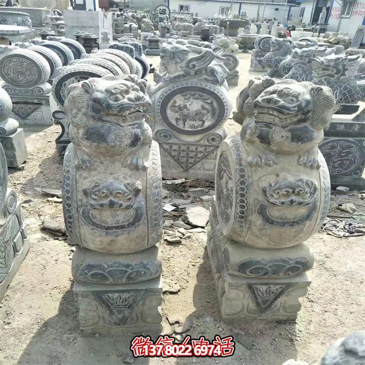 仿古石雕门口一对镇宅狮子抱鼓石