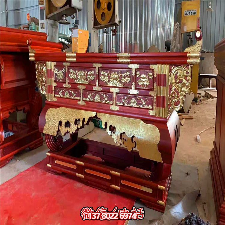 寺庙景观室内大殿元宝桌木雕供桌 寺庙景观室内大殿元宝桌木雕供桌