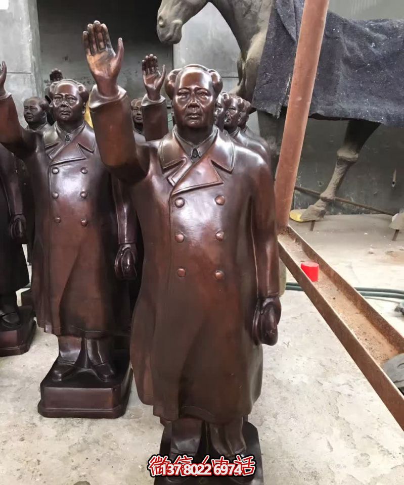 景区户外园林铜挥手的伟人毛泽东雕塑 景区户外园林铜挥手的伟人毛泽东雕塑