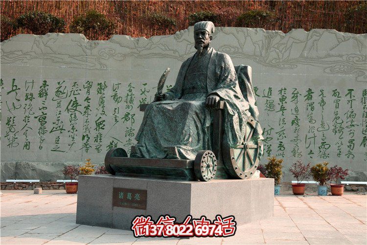 景点摆放历史人物孔明先生诸葛亮青铜雕像