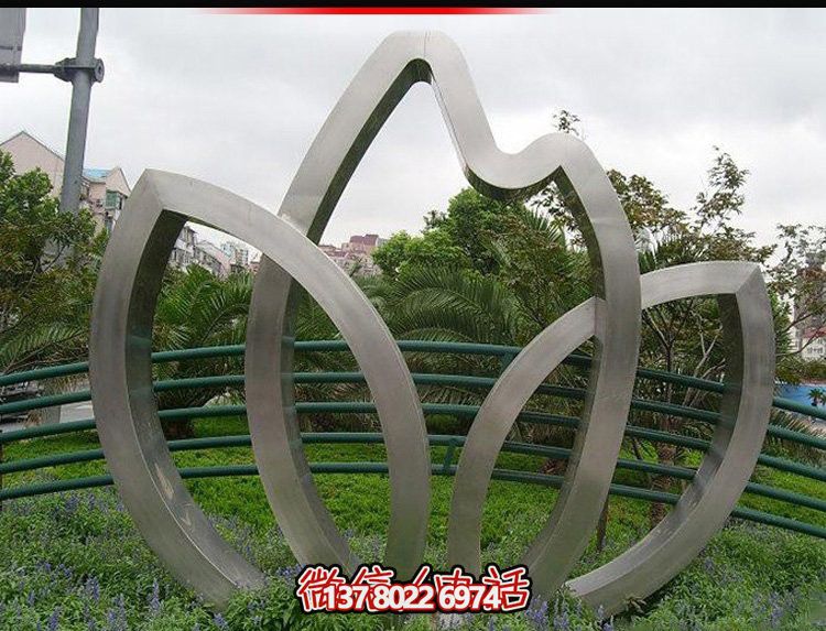 城市花园广场抽象不锈钢树叶雕塑 城市花园广场抽象不锈钢树叶雕塑