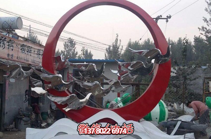 花园玻璃钢彩绘铜铸抽象个性飞翔鸽子雕塑