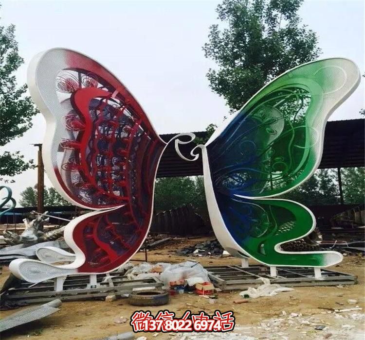 卡通玻璃钢农场蝴蝶雕塑 卡通玻璃钢农场蝴蝶雕塑