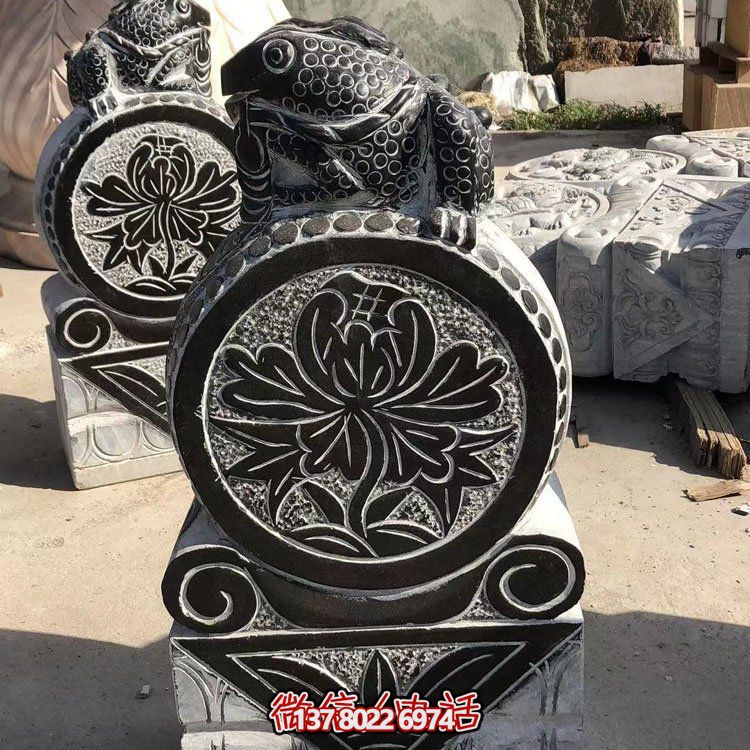黑色招财金蟾抱鼓石