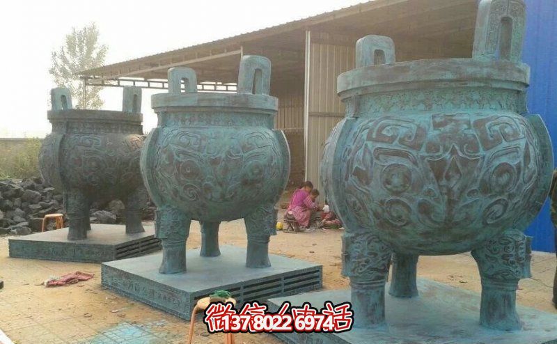 景区创意青铜三足鼎立浮雕鼎雕塑 景区创意青铜三足鼎立浮雕鼎雕塑