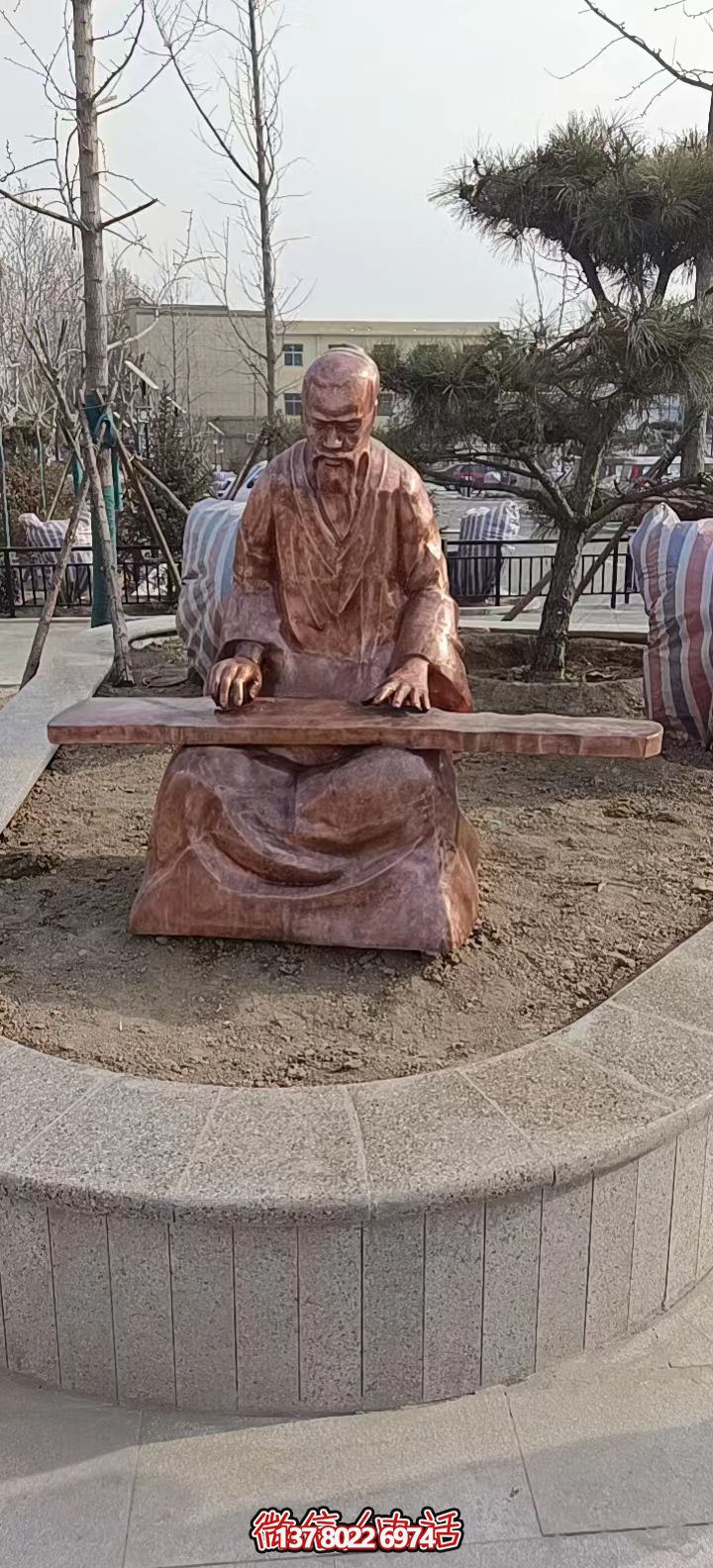 紫铜锻造人物圆雕 紫铜锻造人物圆雕
