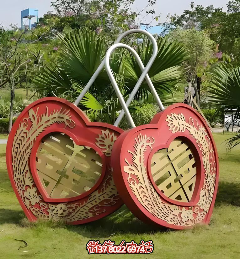 浪漫中式情锁--新中式不锈钢雕塑
